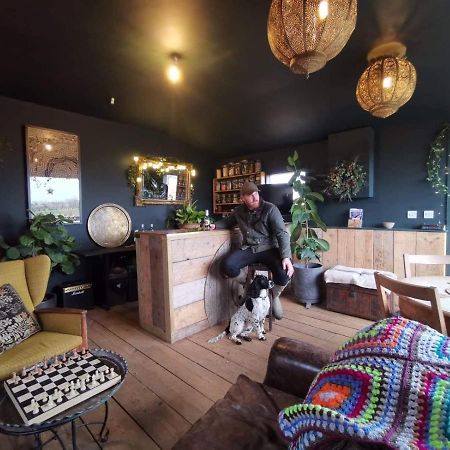 The Oaks Glamping - Pips Cabin Colkirk Luaran gambar