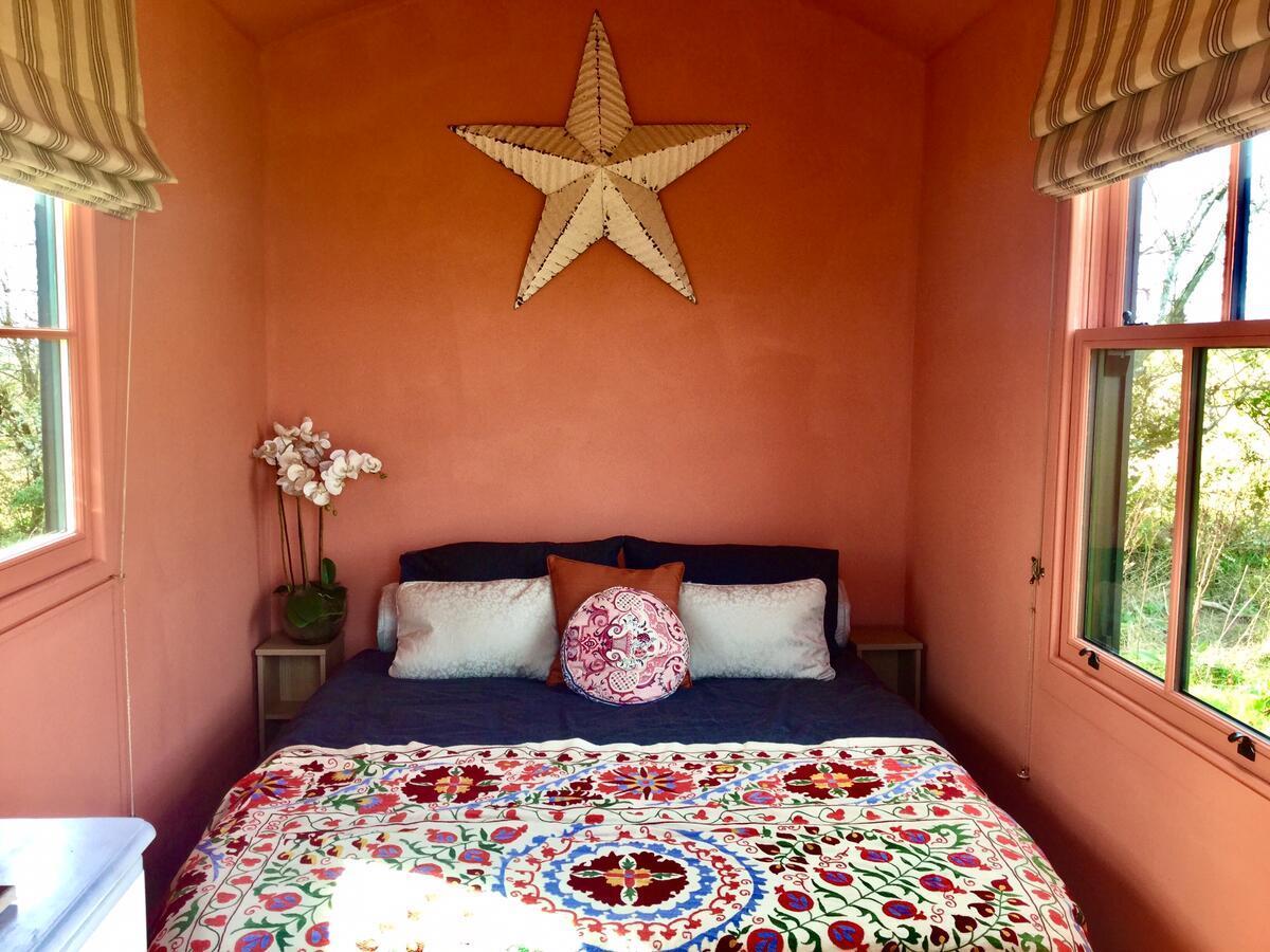 The Oaks Glamping - Pips Cabin Colkirk Luaran gambar
